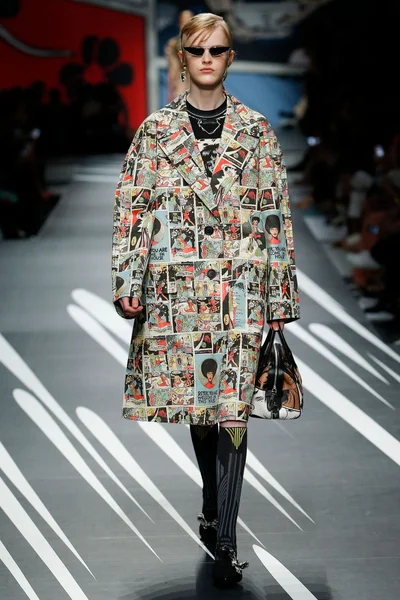 Look 37